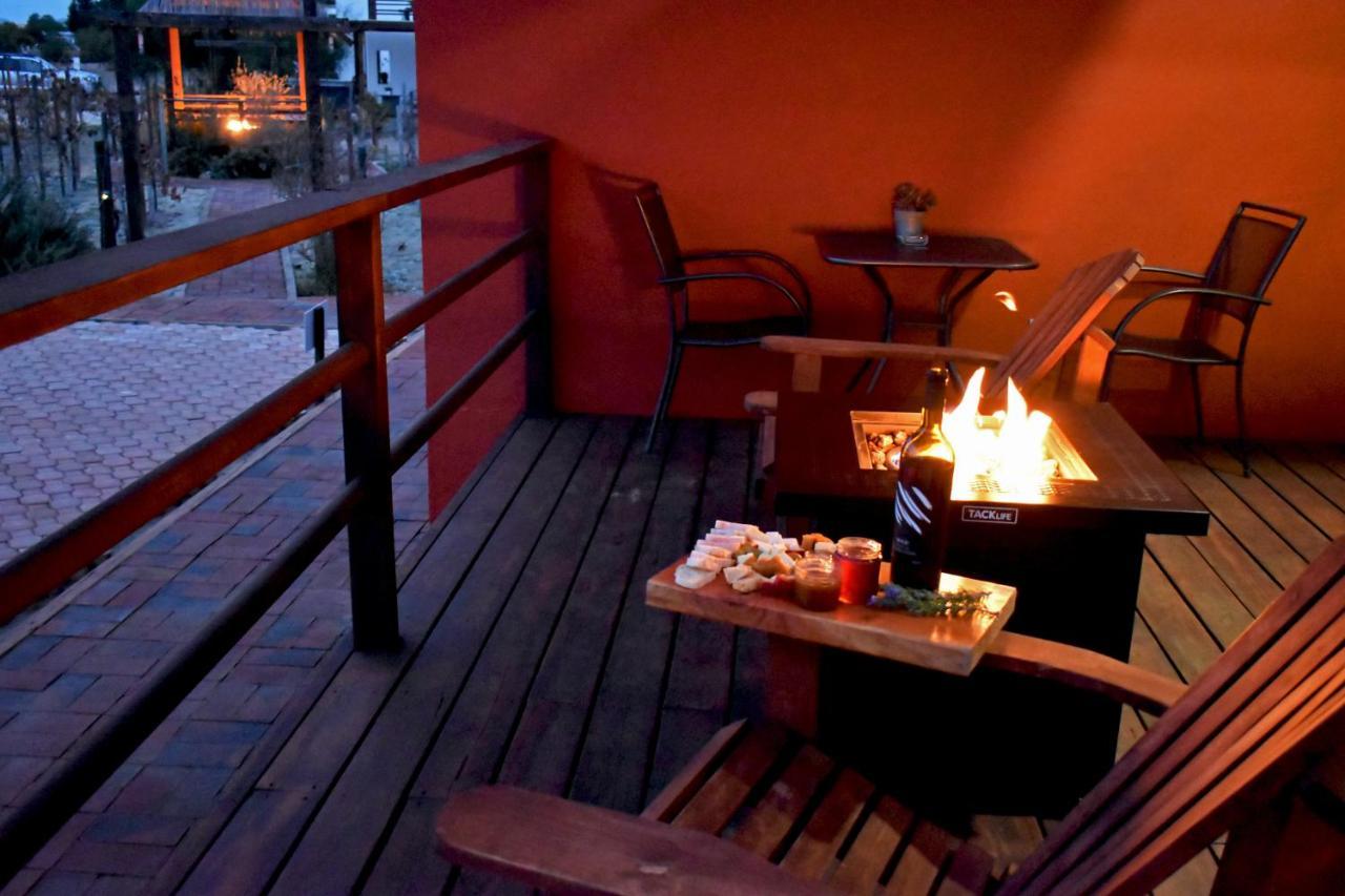 Vides del Rio Suites Valle de Guadalupe Exterior foto